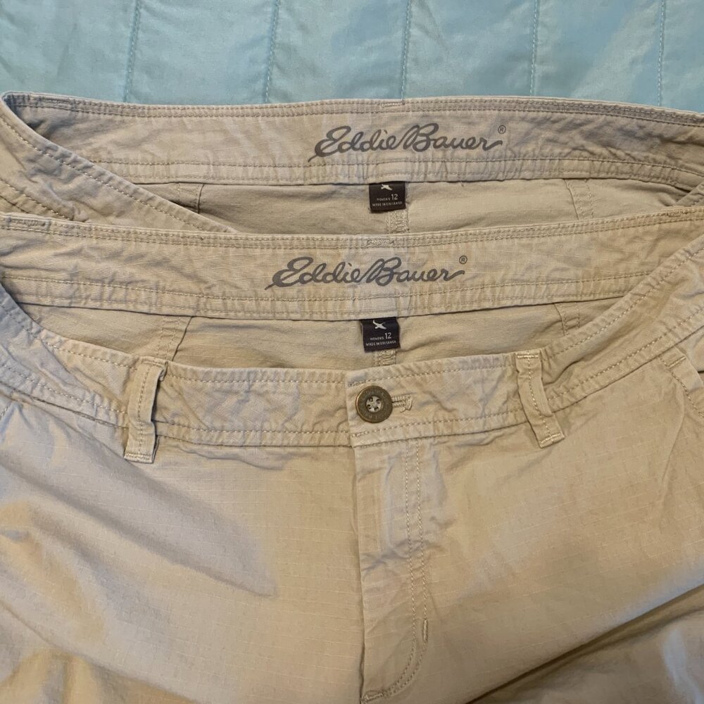 Two Pair Eddie Bauer Cropped Cargo Pants Size 12 - Picture 4 of 7